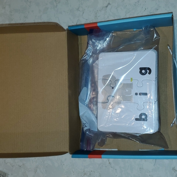 Chuckle & Roar Spelling Puzzles - Picture 3 of 7